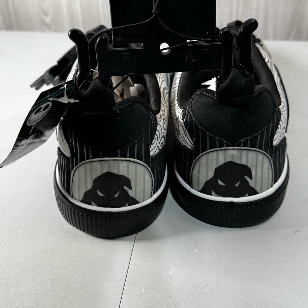 Disney Nightmare Before Christmas Low Top shoes Men's Size 11.5 NWT Halloween - Picture 3 of 5